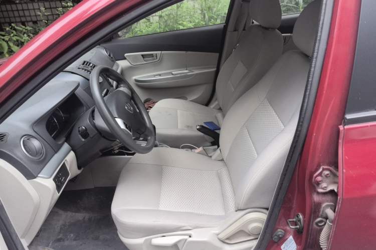 Used CHANGAN Alsvin V5 2012 1.5L Manual Dream Edition Left Front Seat
