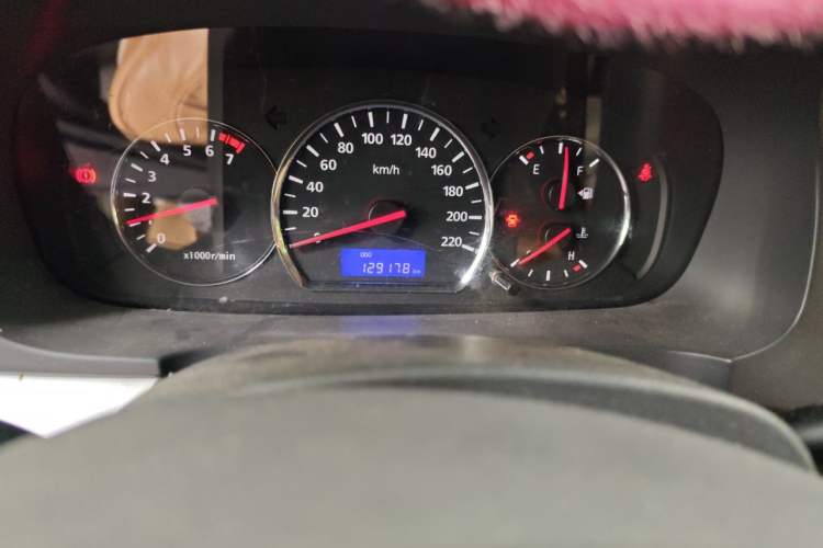 Used CHANGAN Alsvin V5 2012 1.5L Manual Dream Edition Odometer Close Up