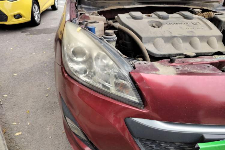 Used CHANGAN Alsvin V5 2012 1.5L Manual Dream Edition Right Front Headlight