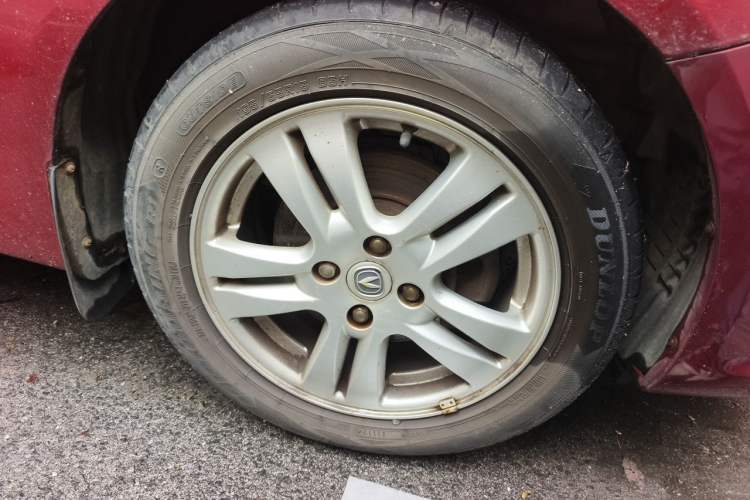 Used CHANGAN Alsvin V5 2012 1.5L Manual Dream Edition Right Front Wheel Hub