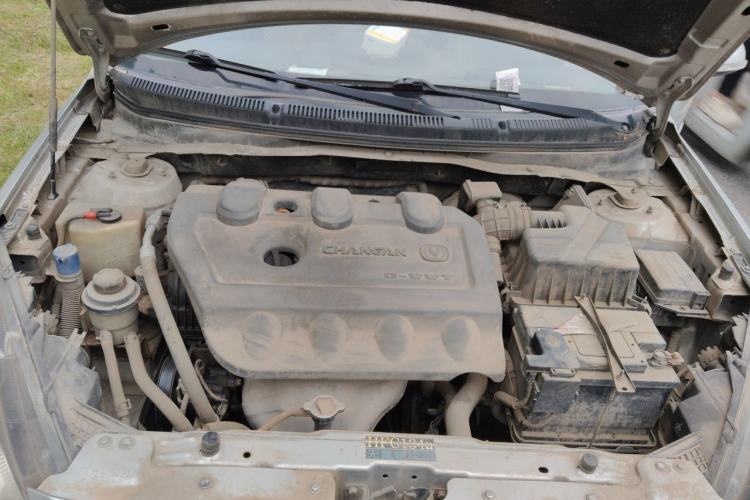 Used CHANGAN Alsvin V5 2012 1.5L Manual Dream Edition Engine Bay