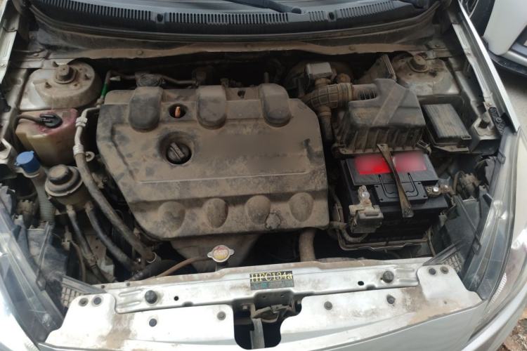 Used CHANGAN Alsvin V5 2012 1.5L Manual Dream Edition Engine Bay