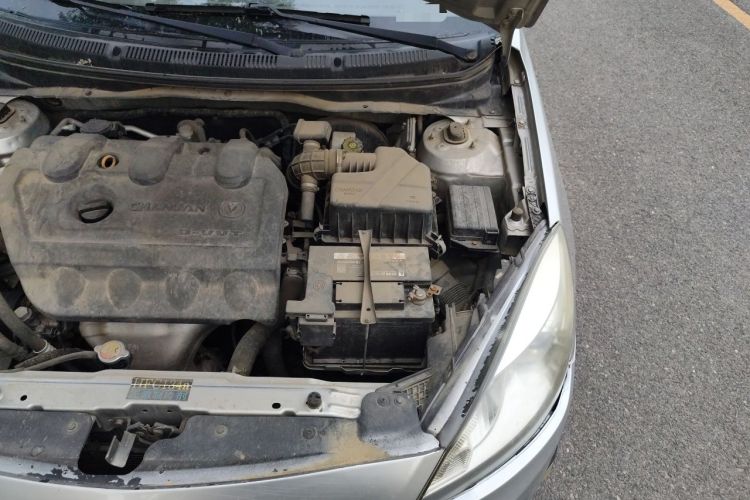 Used CHANGAN Alsvin V5 2012 1.5L Automatic Dream Edition Engine Bay Left
