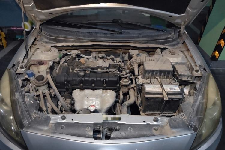 Used CHANGAN Alsvin V5 2012 1.5L Manual Sport Version China IV Standard Engine Bay