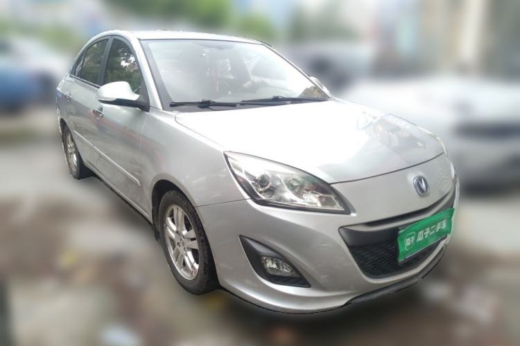 Used CHANGAN Alsvin V5 2012 1.5L Manual Dream Edition Front Right 45 Deg