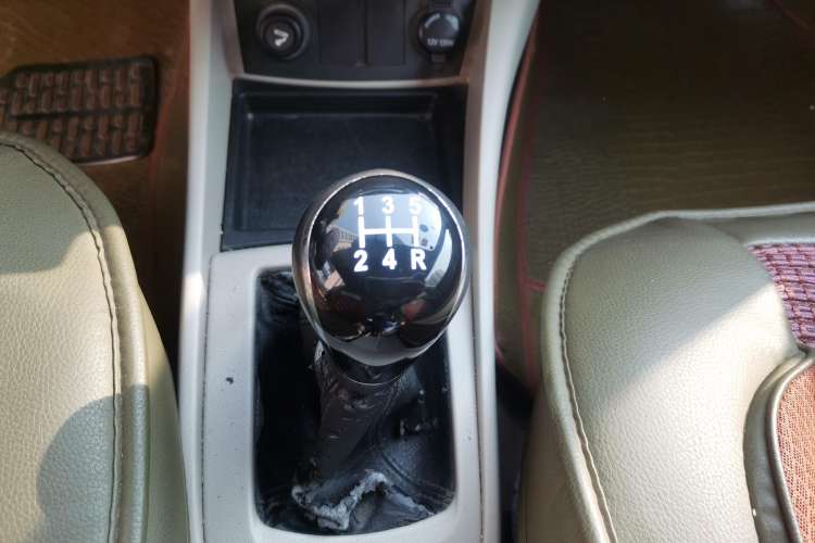 Used CHANGAN Alsvin V5 2012 1.5L Manual Dream Edition Gear Lever