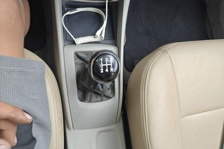 Used CHANGAN Alsvin V5 2012 1.5L Manual Dream Edition Gear Lever