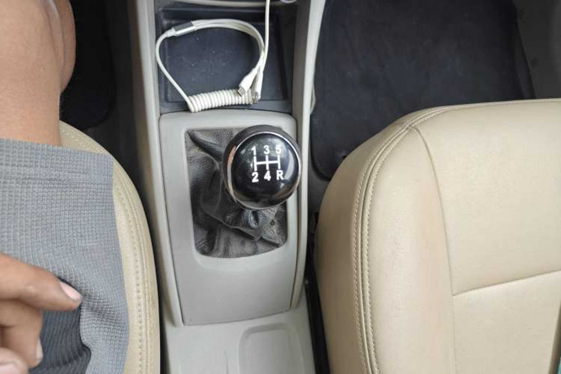 Used CHANGAN Alsvin V5 2012 1.5L Manual Dream Edition Gear Lever