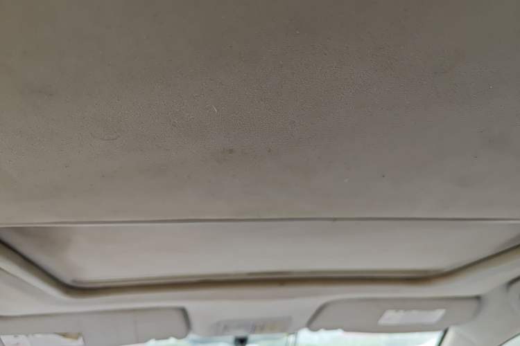 Used CHANGAN Alsvin V5 2012 1.5L Manual Sport Version China IV Standard Headliner