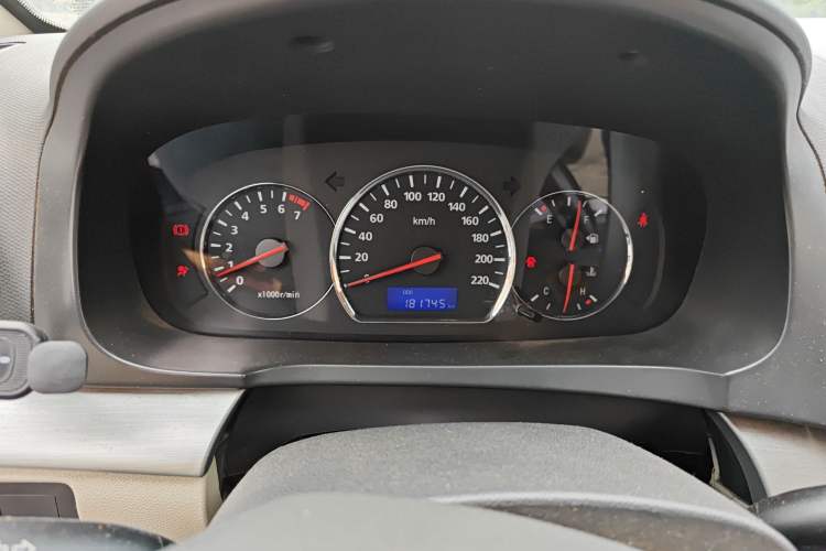Used CHANGAN Alsvin V5 2012 1.5L Manual Sport Version China IV Standard Instrument Cluster