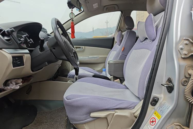 Used CHANGAN Alsvin V5 2012 1.5L Manual Sport Version China IV Standard Left Front Seat