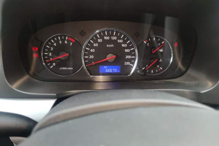 Used CHANGAN Alsvin V5 2012 1.5L Manual Dream Edition Odometer Close Up