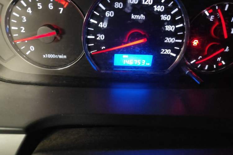 Used CHANGAN Alsvin V5 2012 1.5L Manual Sport Version China IV Standard Odometer Close Up