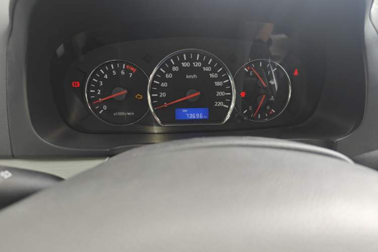 Used CHANGAN Alsvin V5 2012 1.5L Manual Dream Edition Odometer Close Up
