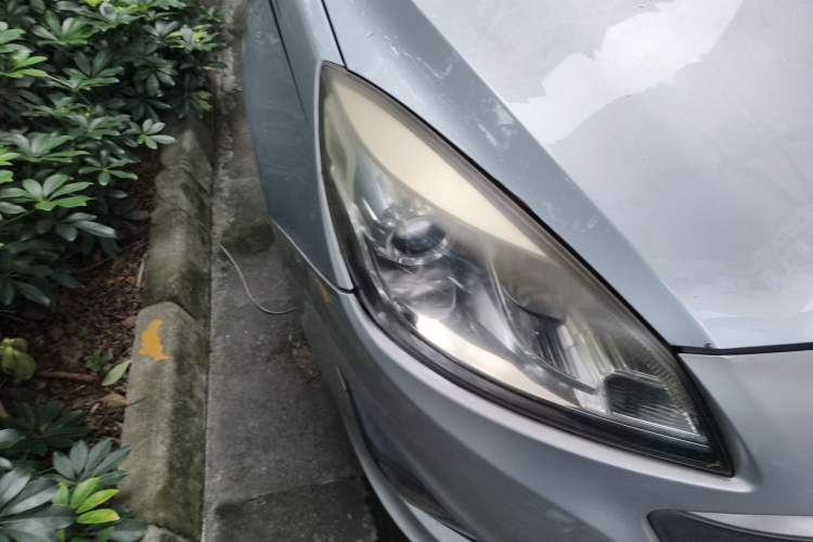 Used CHANGAN Alsvin V5 2012 1.5L Manual Dream Edition Right Front Headlight