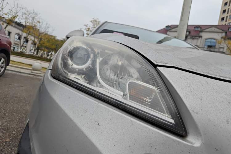 Used CHANGAN Alsvin V5 2012 1.5L Manual Sport Version China IV Standard Right Front Headlight
