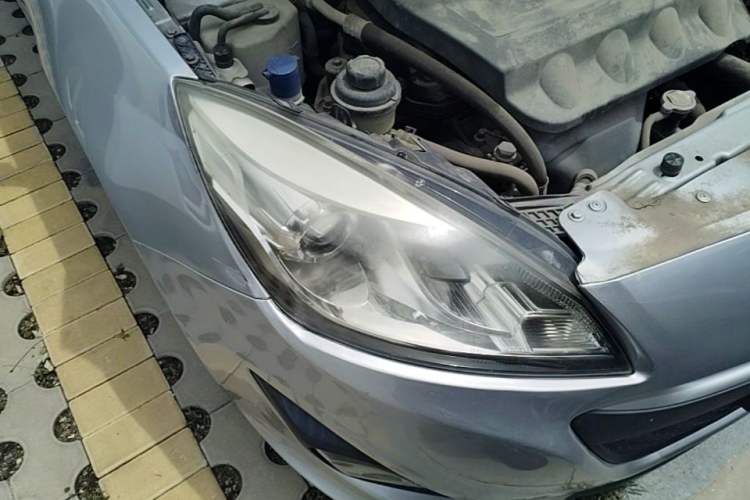 Used CHANGAN Alsvin V5 2012 1.5L Manual Dream Edition Right Front Headlight