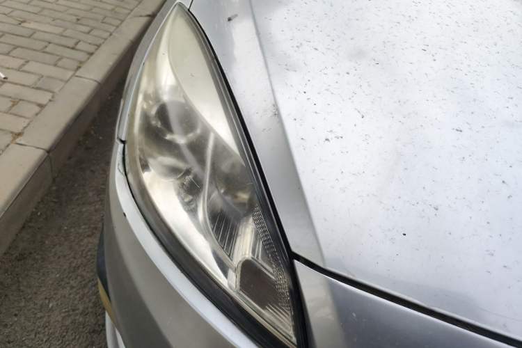 Used CHANGAN Alsvin V5 2012 1.5L Automatic Dream Edition Right Front Headlight