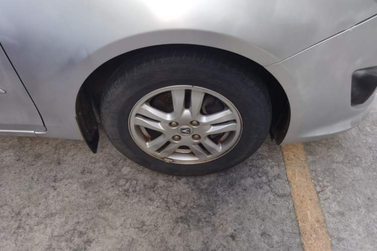 Used CHANGAN Alsvin V5 2012 1.5L Manual Dream Edition Right Front Wheel Hub
