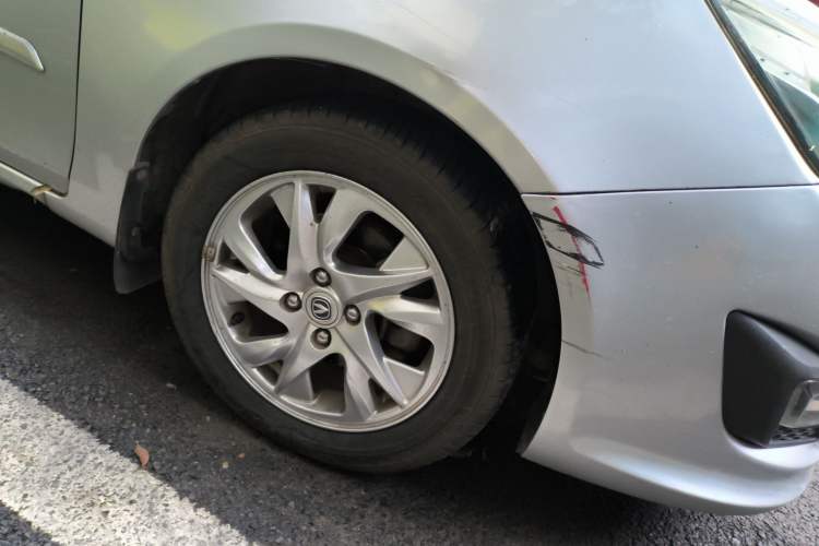 Used CHANGAN Alsvin V5 2012 1.5L Manual Sport Version China IV Standard Right Front Wheel Hub