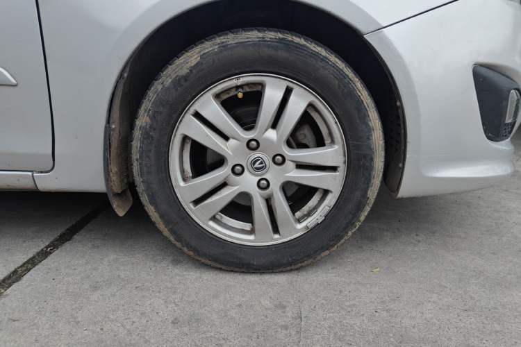 Used CHANGAN Alsvin V5 2012 1.5L Manual Dream Edition Right Front Wheel Hub