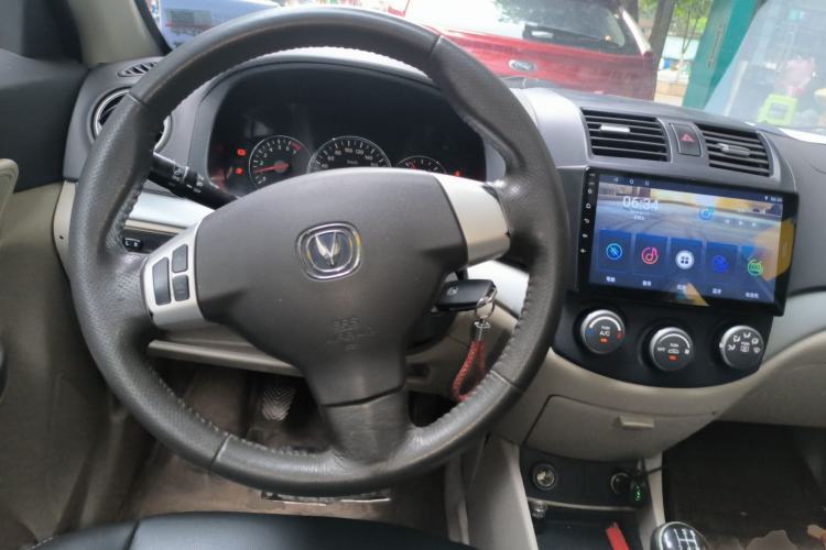 Used CHANGAN Alsvin V5 2012 1.5L Manual Sport Version China IV Standard Steering Wheel