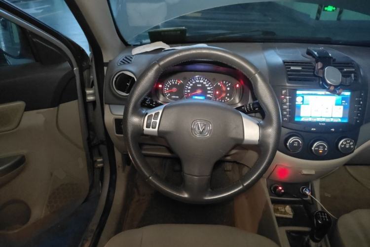 Used CHANGAN Alsvin V5 2012 1.5L Manual Sport Version China IV Standard Steering Wheel