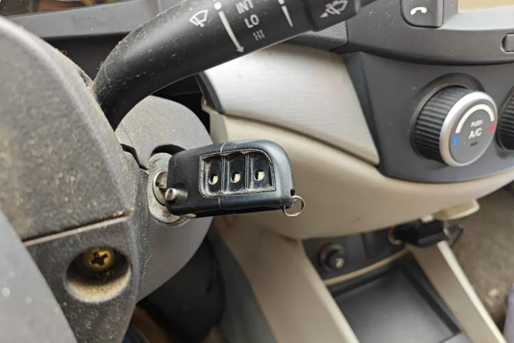 Used CHANGAN Alsvin V5 2012 1.5L Manual Sport Version China IV Standard Vehicle Key