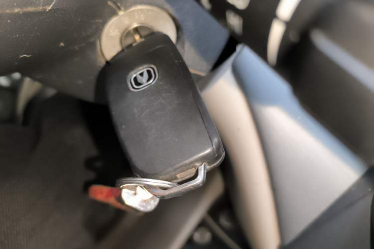 Used CHANGAN Alsvin V5 2012 1.5L Manual Sport Version China IV Standard Vehicle Key