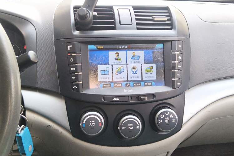 Used CHANGAN Alsvin V5 2012 1.5L Manual Dream Edition Audio And AC Panel