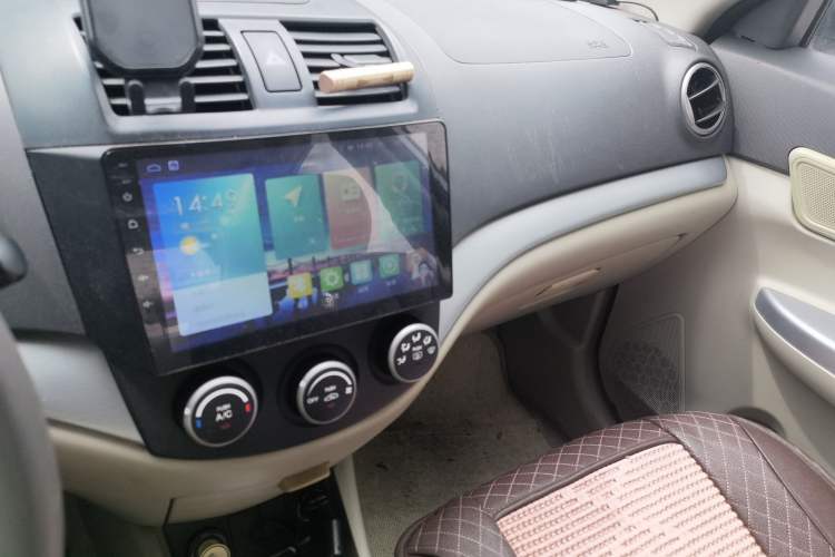 Used CHANGAN Alsvin V5 2012 1.5L Manual Dream Edition Audio And AC Panel
