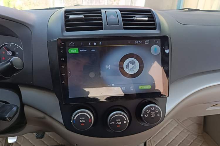 Used CHANGAN Alsvin V5 2012 1.5L Manual Dream Edition Audio And AC Panel