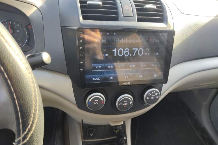 Used CHANGAN Alsvin V5 2012 1.5L Manual Dream Edition Audio And AC Panel