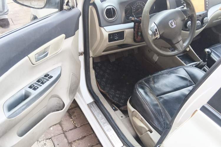 Used CHANGAN Alsvin V5 2012 1.5L Manual Dream Edition Driver Seat