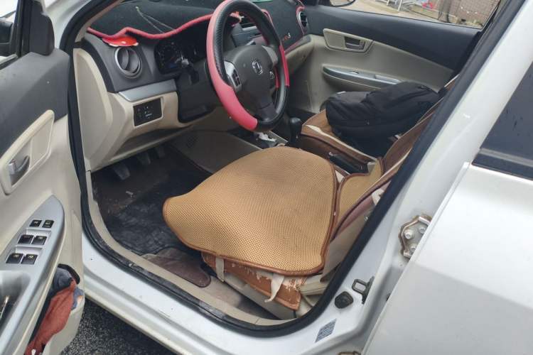 Used CHANGAN Alsvin V5 2012 1.5L Manual Dream Edition Driver Seat