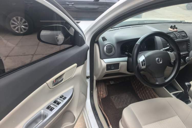 Used CHANGAN Alsvin V5 2012 1.5L Manual Dream Edition Driver Seat