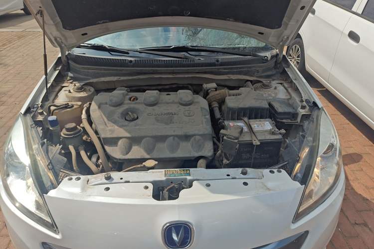 Used CHANGAN Alsvin V5 2012 1.5L Manual Sport Version China IV Standard Engine Bay