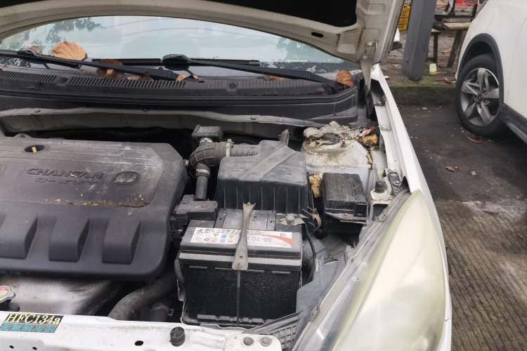 Used CHANGAN Alsvin V5 2012 1.5L Manual Dream Edition Engine Bay Left