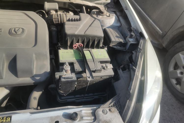 Used CHANGAN Alsvin V5 2012 1.5L Automatic Dream Edition Engine Bay Left