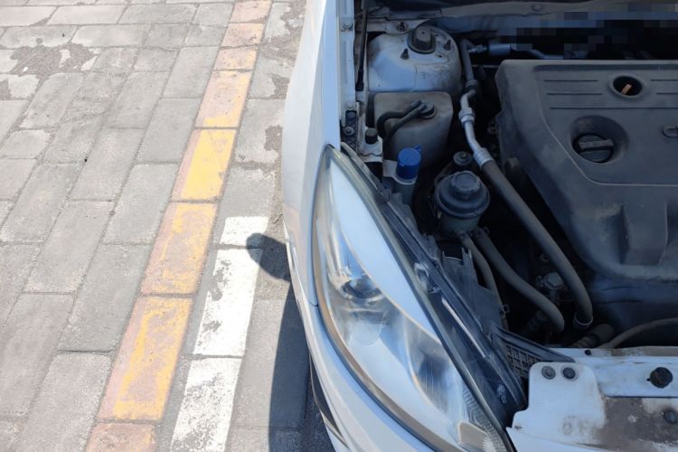 Used CHANGAN Alsvin V5 2012 1.5L Manual Dream Edition Engine Bay Right