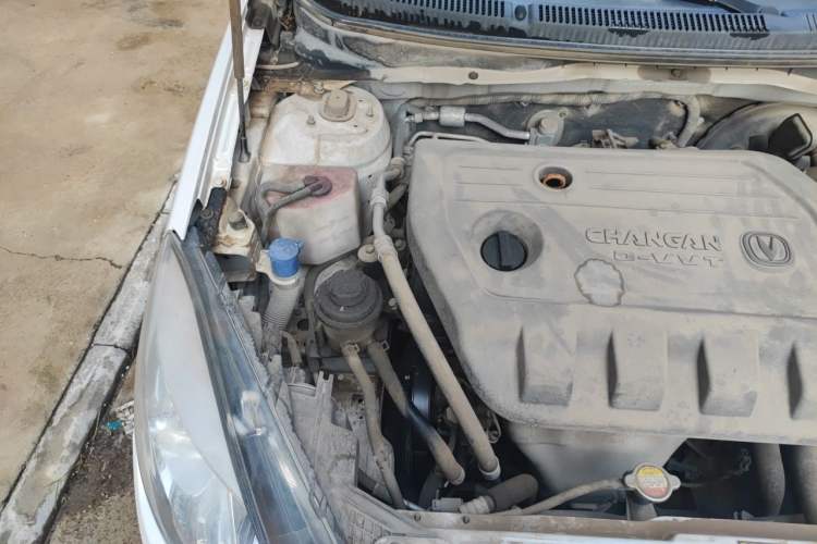Used CHANGAN Alsvin V5 2012 1.5L Manual Dream Edition Engine Bay Right