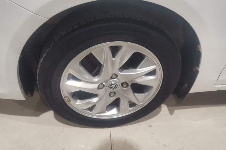 Used CHANGAN Alsvin V5 2012 1.5L Manual Sport Version China IV Standard Exterior 4