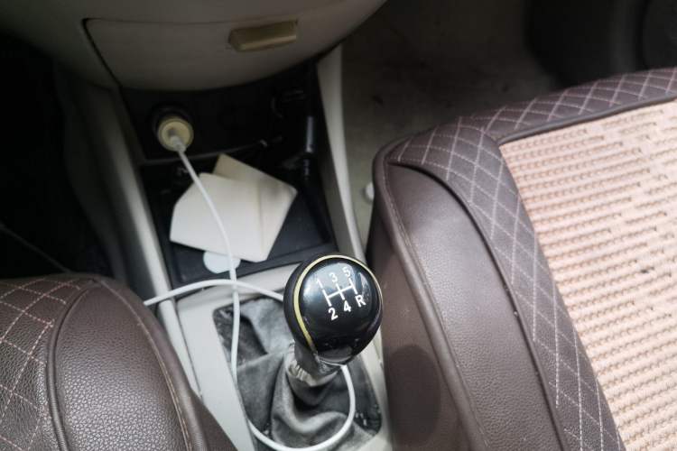 Used CHANGAN Alsvin V5 2012 1.5L Manual Dream Edition Gear Lever
