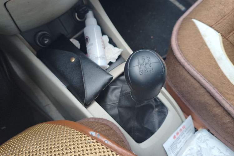Used CHANGAN Alsvin V5 2012 1.5L Manual Dream Edition Gear Lever