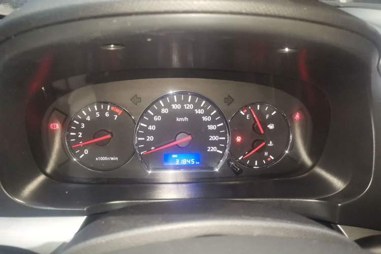 Used CHANGAN Alsvin V5 2012 1.5L Manual Sport Version China IV Standard Instrument Cluster