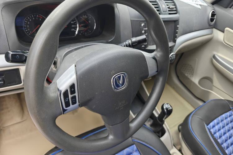 Used CHANGAN Alsvin V5 2012 1.5L Manual Dream Edition Interior 1