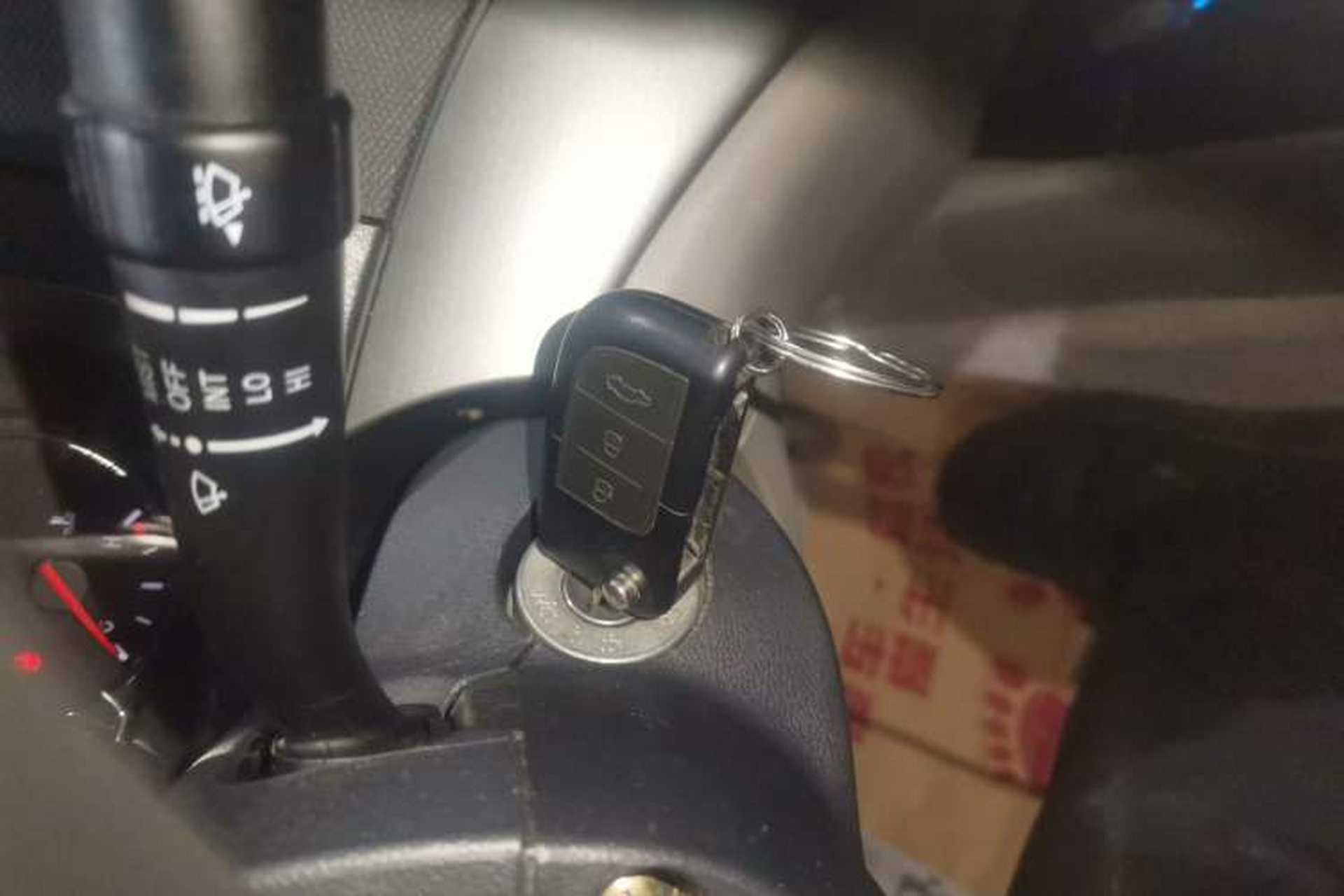 Used CHANGAN Alsvin V5 2012 1.5L Manual Sport Version China IV Standard Interior 1