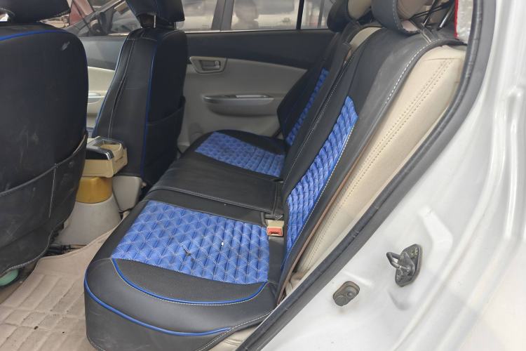 Used CHANGAN Alsvin V5 2012 1.5L Manual Dream Edition Interior 5