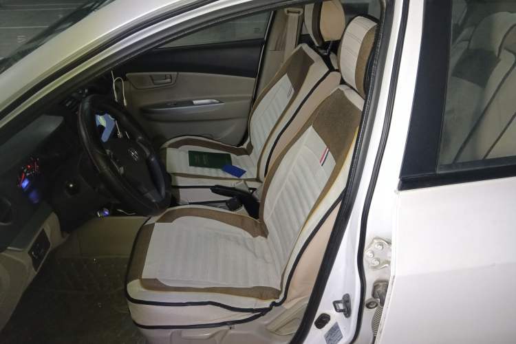 Used CHANGAN Alsvin V5 2012 1.5L Manual Dream Edition Left Front Seat