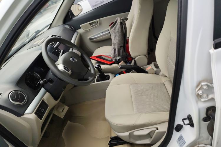 Used CHANGAN Alsvin V5 2012 1.5L Manual Dream Edition Left Front Seat